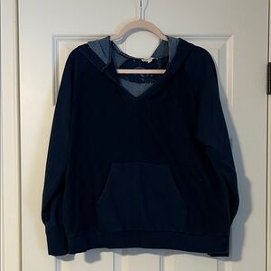 Hooded pullover women’s size lg in navy